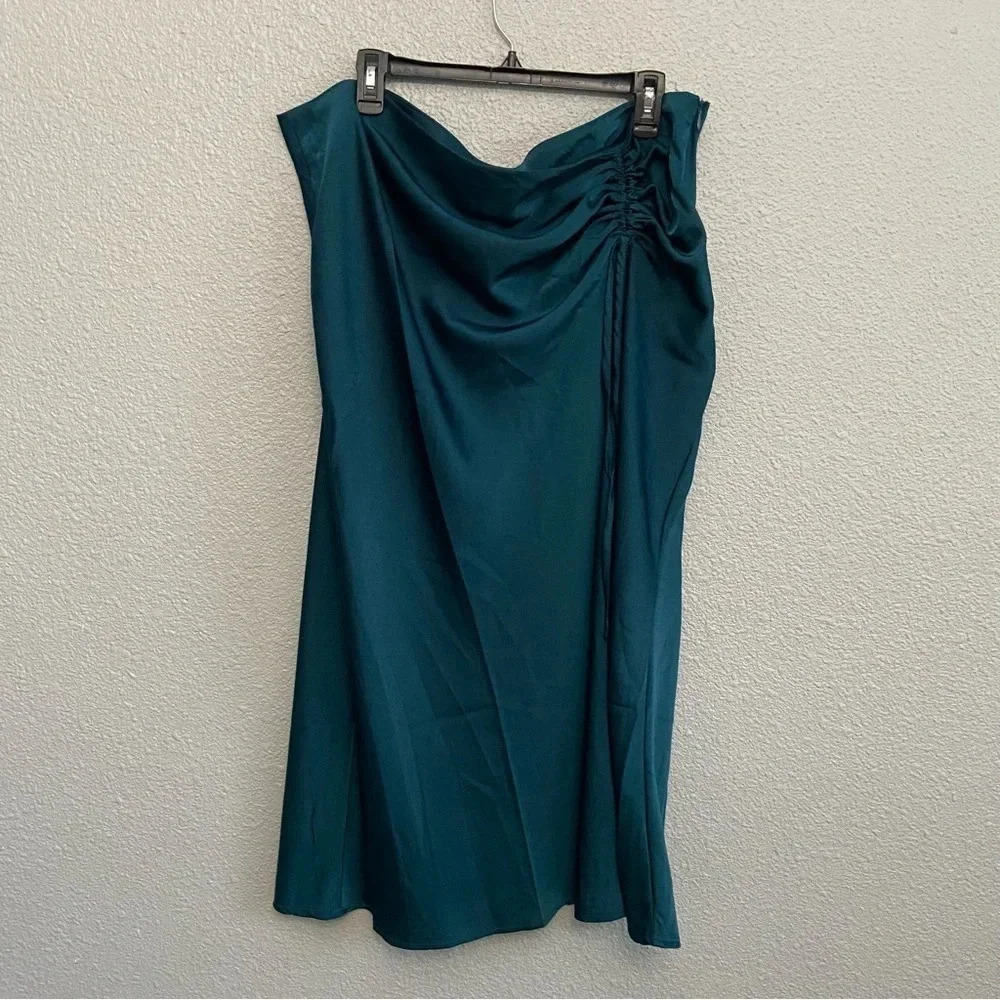 Showpo. Emerald Green Satin Midi Ruched Skirt Size 16 NWT